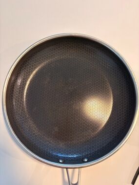 Hexclad Nonstick Frying Pan - Black Interior with Silver Rim - Gently Used